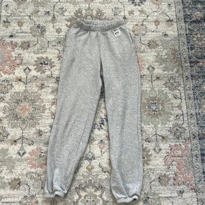 H&M grey sweatpants with new york on them